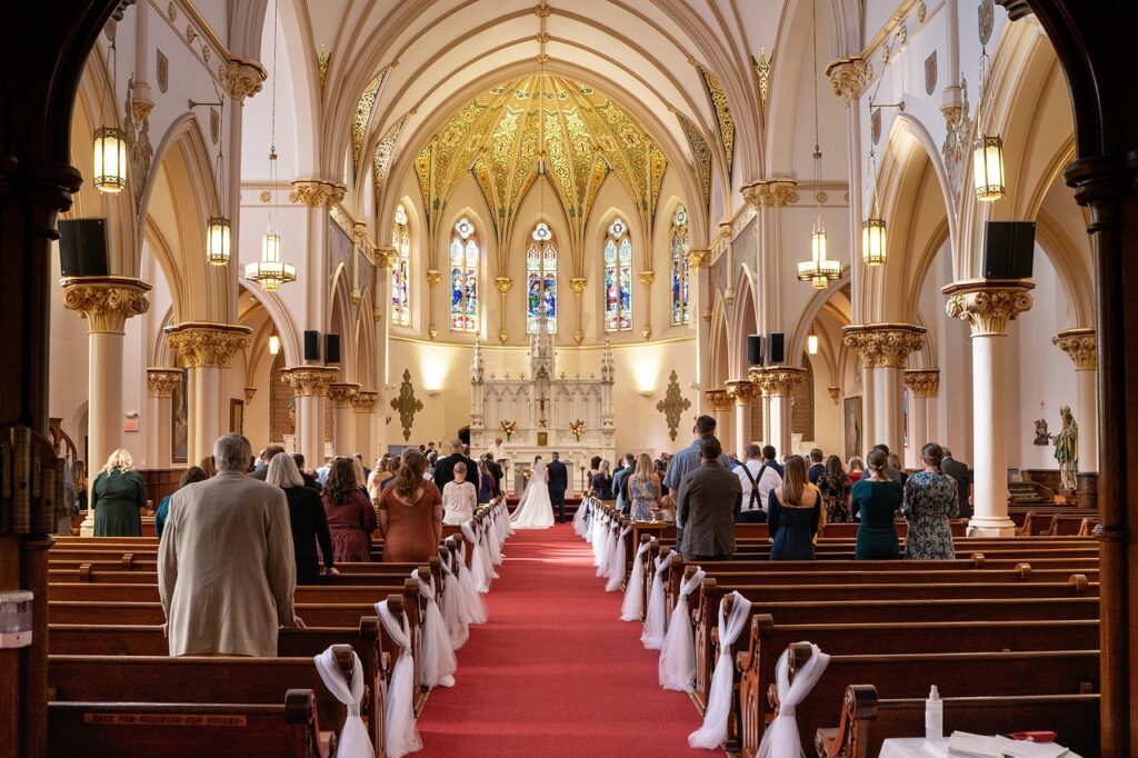 人前式とはどのような結婚式スタイルなのか？