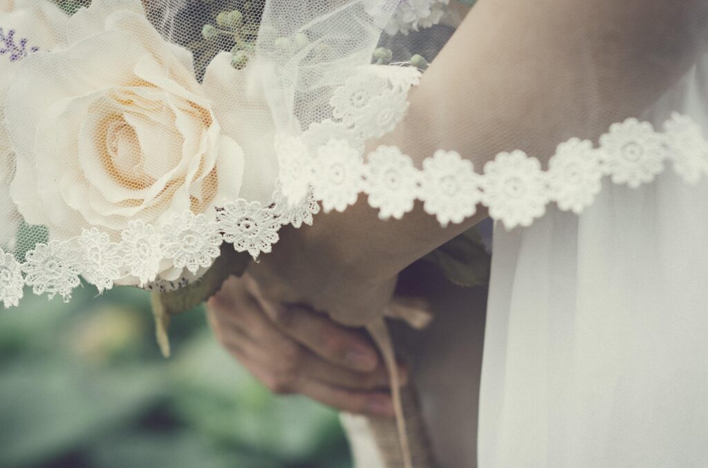 結婚式場でブーケの持ち込みは可能ですか？