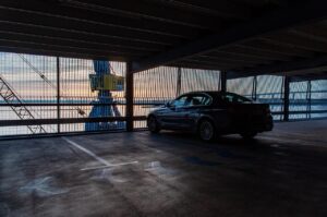 結婚式場で駐車場完備の条件をチェックするポイントは？