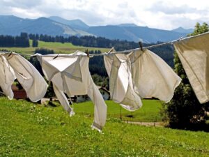式場見学の際に適した服装は何ですか？