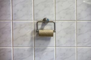 役割を何人で分担するのが最適ですか？